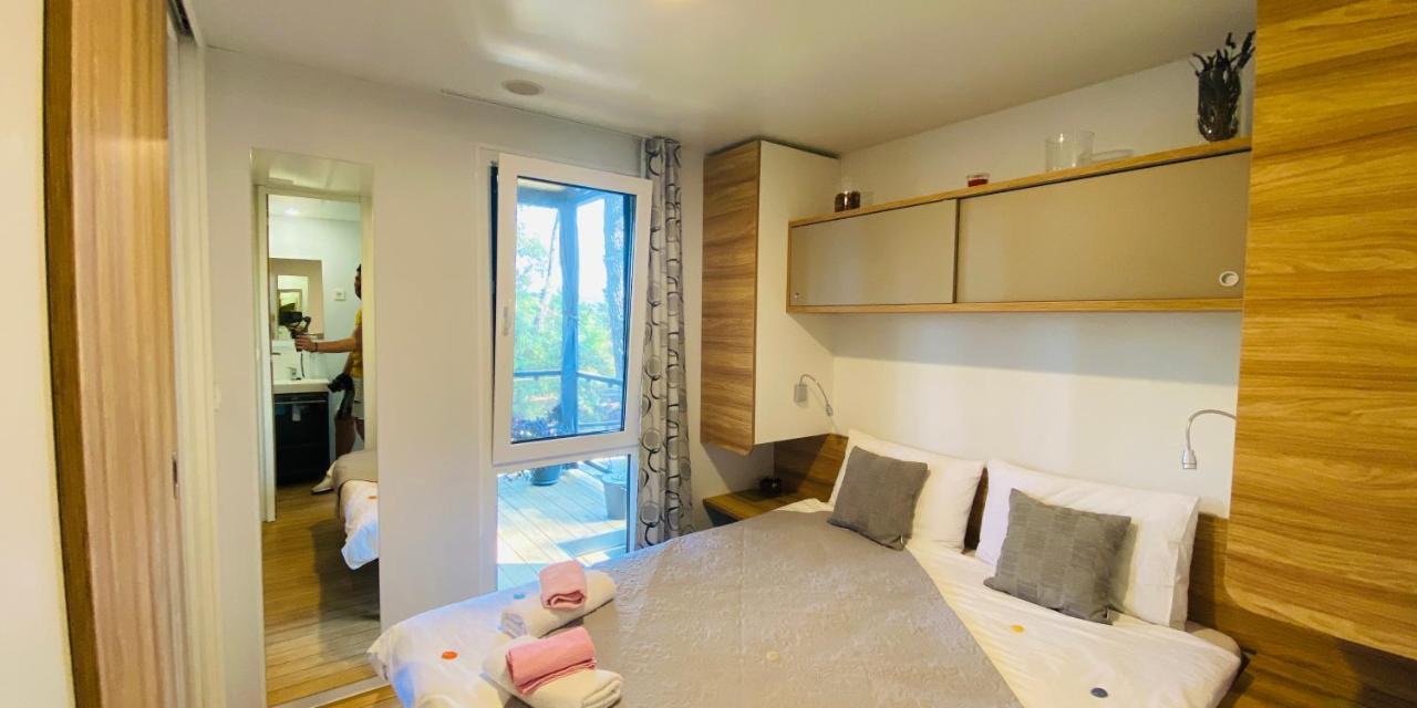 Mobile Home Lidano, Kamp Porton Biondi Ровин Екстериор снимка
